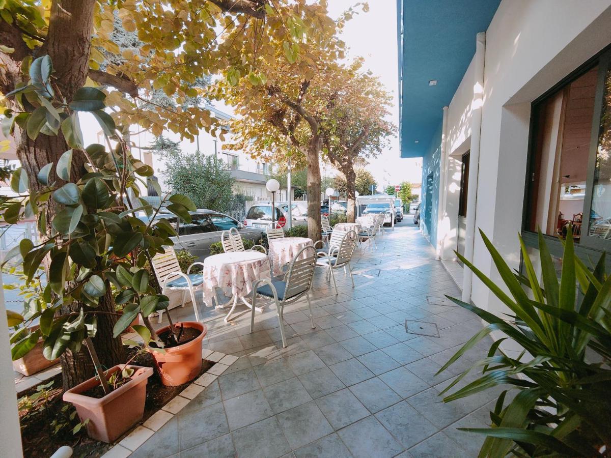 Hotel Marittimo ريميني المظهر الخارجي الصورة