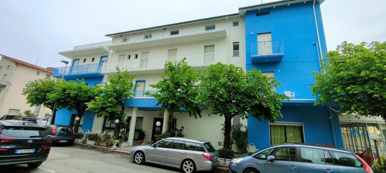 Hotel Marittimo ريميني المظهر الخارجي الصورة