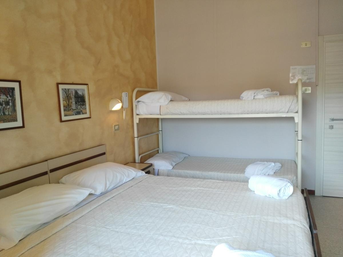 Hotel Marittimo ريميني المظهر الخارجي الصورة